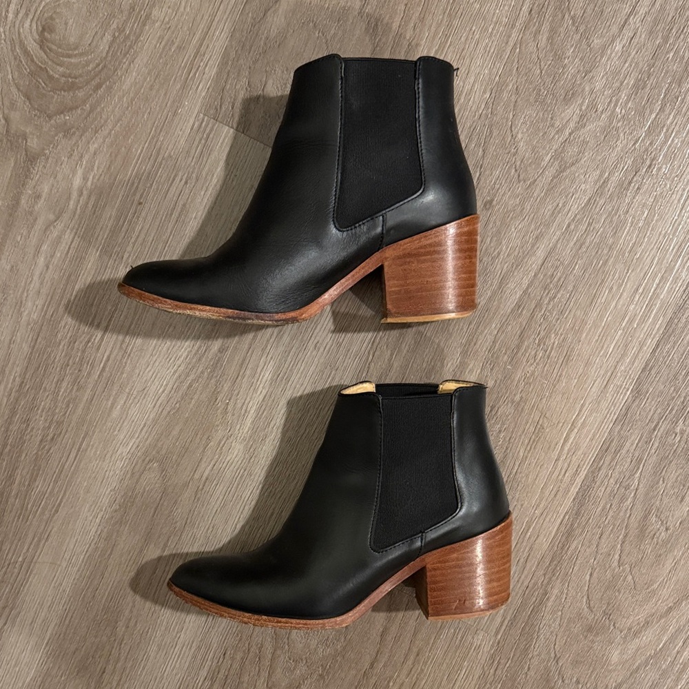 Nisolo Black Leather Ankle Booties